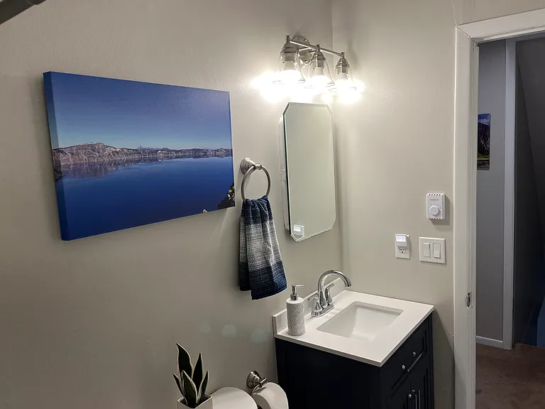 Upstairs full bath