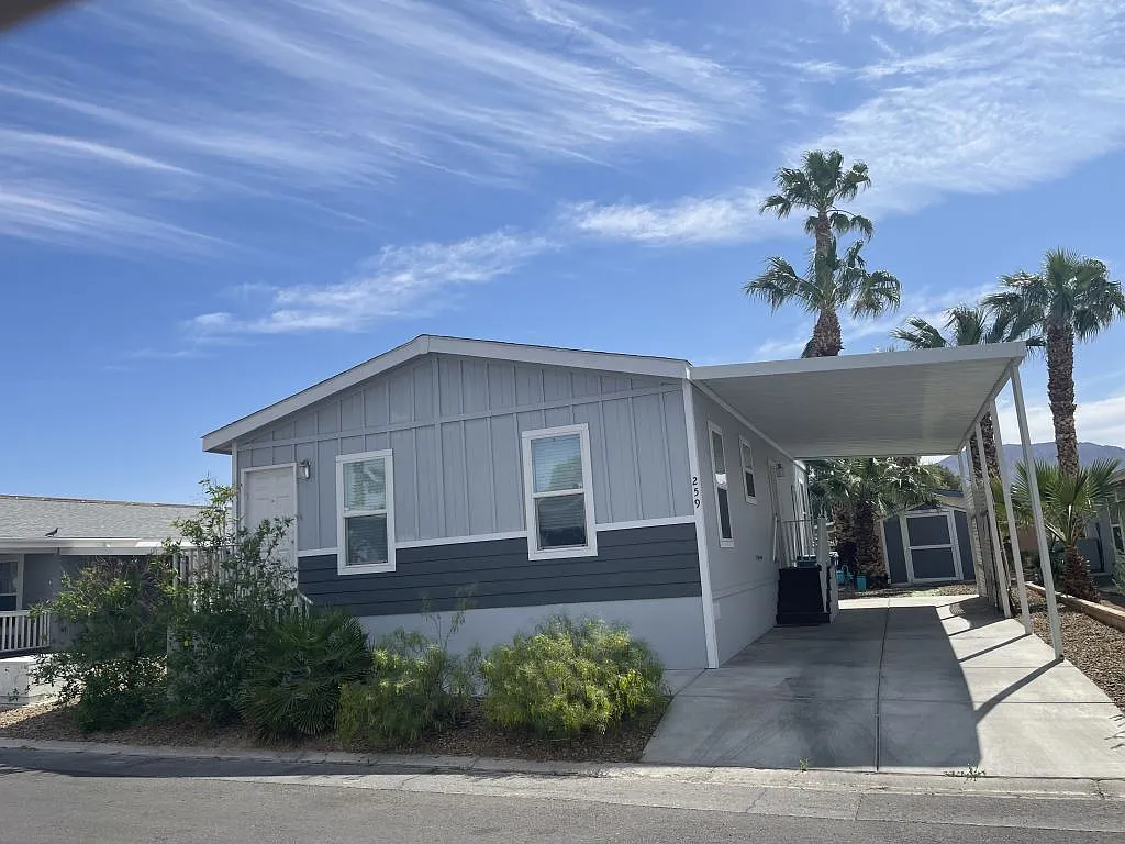 3 bed, 2.0 bath, 1152 sqft, $1,299 — Photo 3