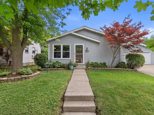5253 S 8th STREET, Milwaukee, WI 53221