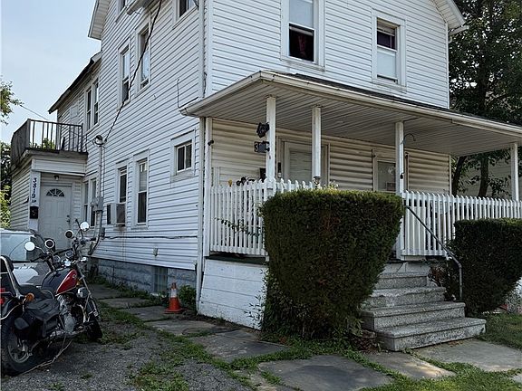 2nd image of 3819 Storer Ave