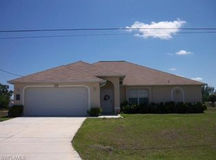 13 SW 37th Ave, Cape Coral, FL 33991