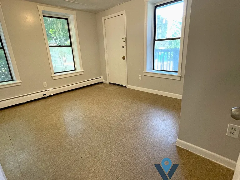 5 Adams St #1B — Photo 2