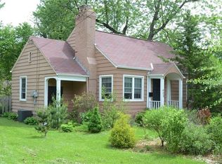409 Chessbriar Dr, Bethel Park, PA 15102