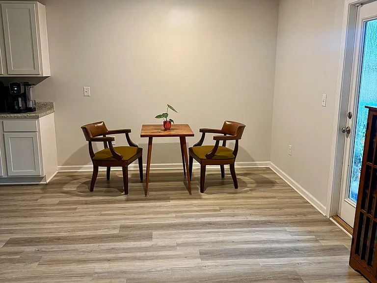 5482 Peach Dr — Photo 3