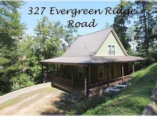 327 Evergreen Ridge Rd, Tamassee, SC 29686