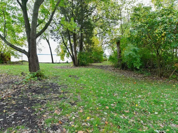 1372 S Dubbert Rd, Pt Clinton, OH 43452