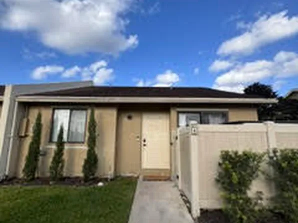 10267 Boca Bnd W #G4, Boca Raton, FL 33428