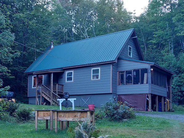 332 Day Mountain Road, Temple, ME 04984