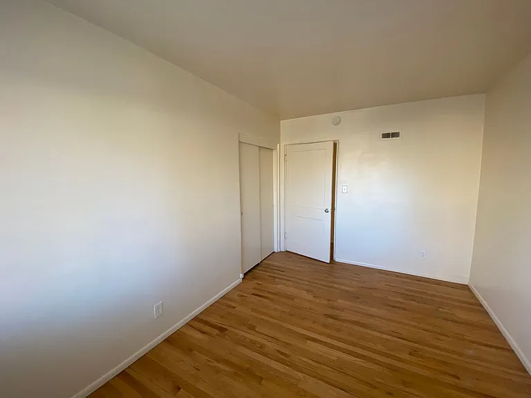 1200 Stanford Dr NE — Photo 30