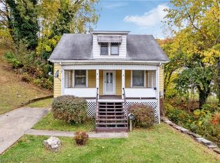 30 W Prospect St, Bridgeport, OH 43912