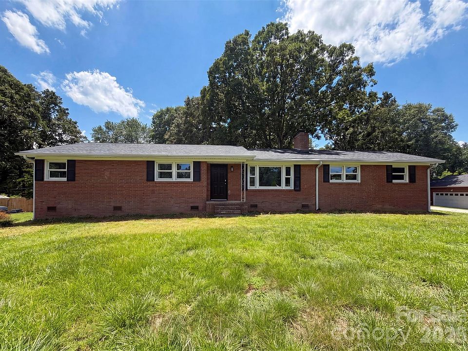 1st image of 1911 Amberhill Ln