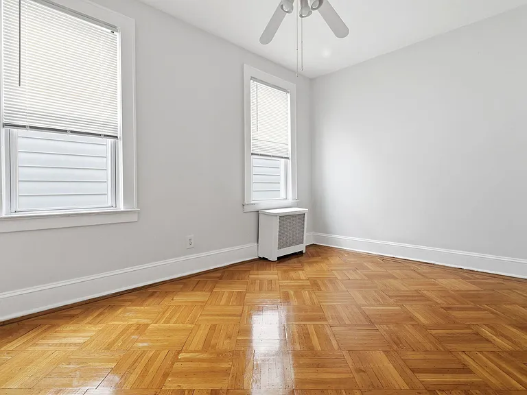 211 McAdoo Ave #2 — Photo 16