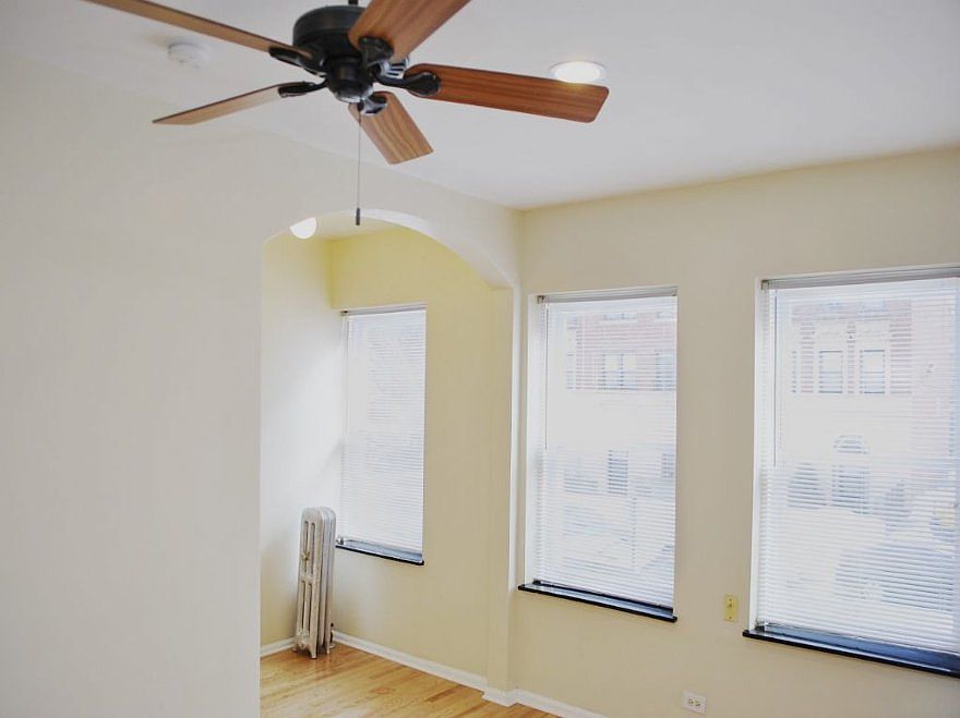 1st image of 6250 N Winthrop Ave APT 101