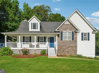 242 Barrington Dr, Hiram, GA 30141