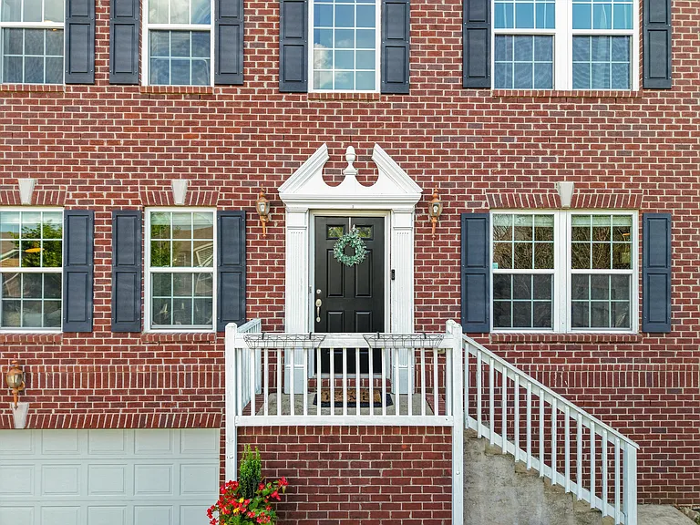 636 Wolfeboro Ln — Photo 39