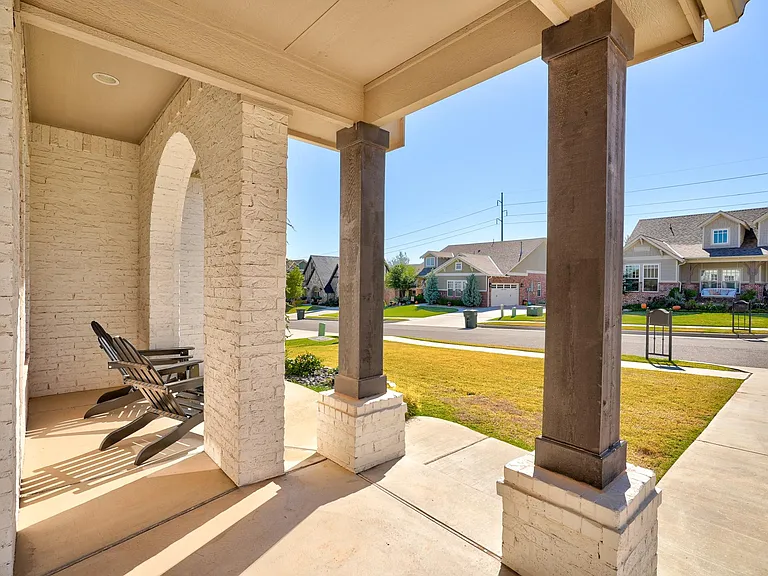 3217 Clock Tower Cir — Photo 44