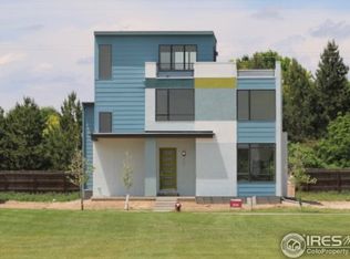 901 Neon Forest Cir, Longmont, CO 80504