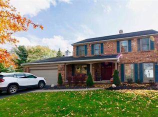 6 Regalwood Dr, Orchard Park, NY 14127