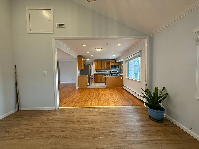 4 Edna Dr — Photo 7