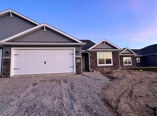 409 Gene Dr, Roanoke, IN 46783