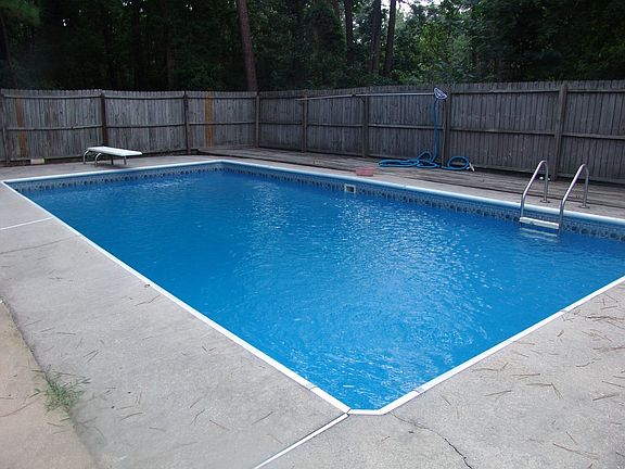 2nd image of 133 Glenora Dr