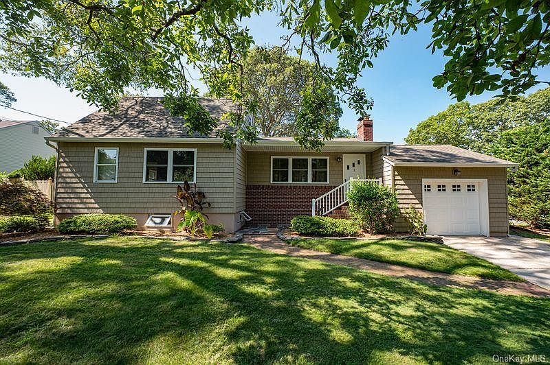 1st image of 11 Oceanside Drive
