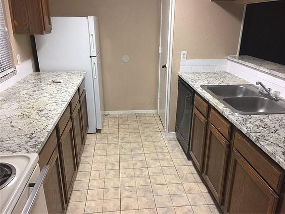 2nd image of 4640 Moss Rose Dr