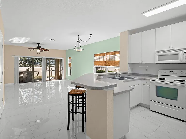 8535 Athena Ct — Photo 6