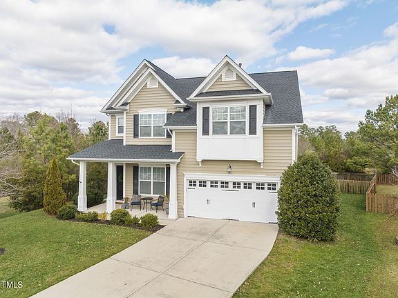 3rd image of 1604 Morehead Hill Ct
