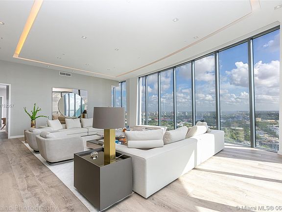 5th image of 2821 S Bayshore Dr Ph Uphb