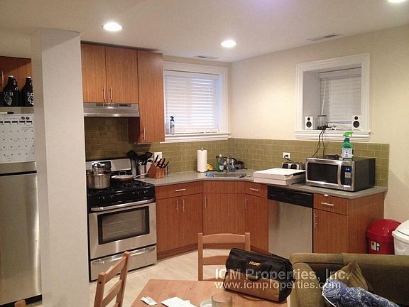 3rd image of 3702 N Wilton Ave #1N