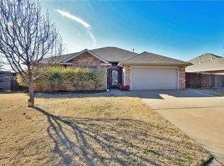 8133 Woodhue Dr, Oklahoma City, OK 73135