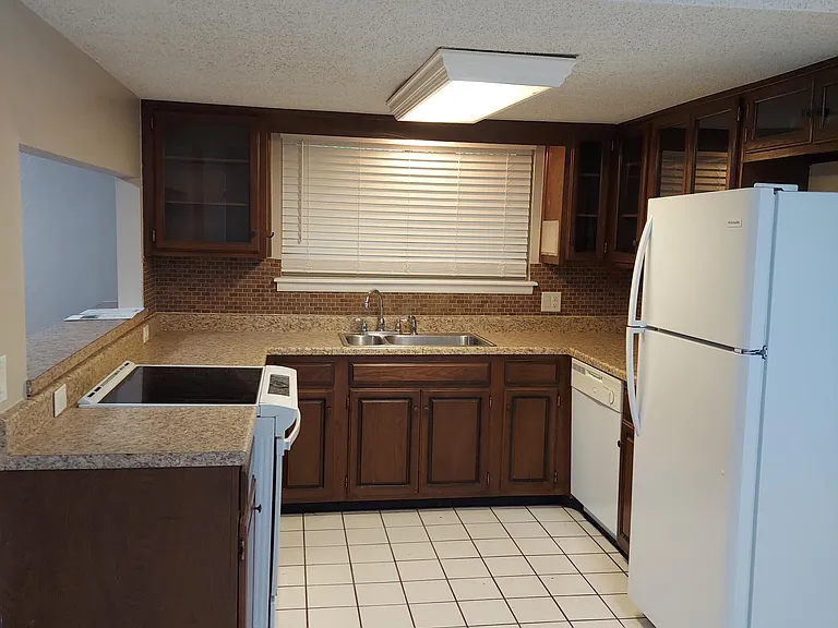 7515 S 68th East Pl — Photo 7