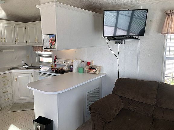 5th image of 21351 Snook Cir