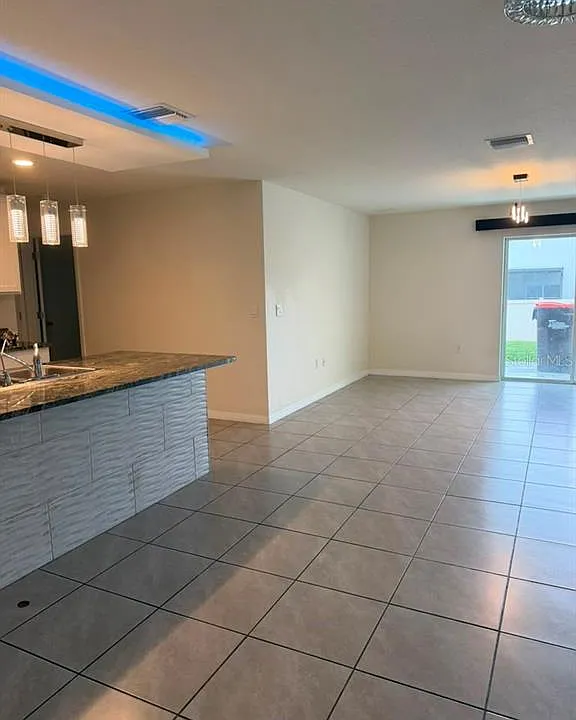 8735 SW 46th Ave