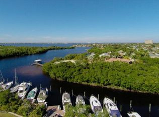 14030 McGregor Blvd, Fort Myers, FL 33919