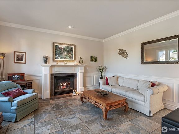 5th image of 15202 135th Avenue E