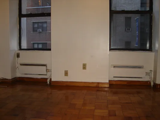 Rented by New York Real Estate Network | media 42