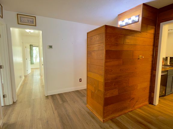 2nd image of 4504 Moraga Ave