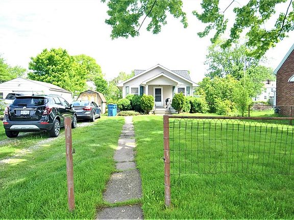 2nd image of 2429 E 32nd St