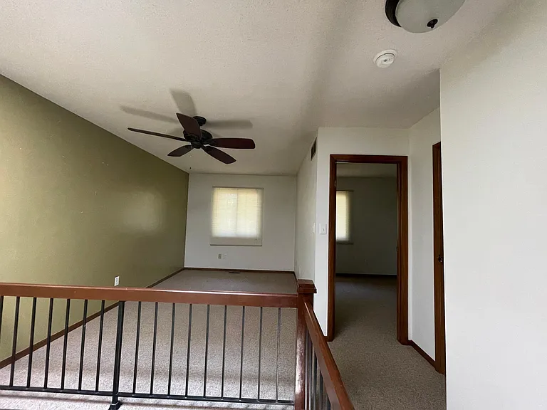 1811 Tawny Ash Dr — Photo 22