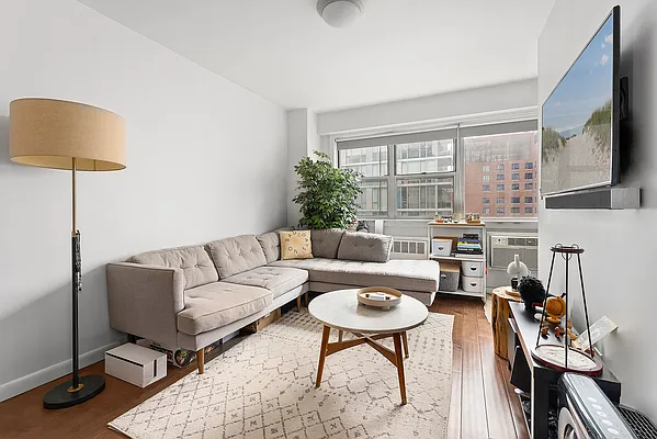 Rented by Corcoran | media 1