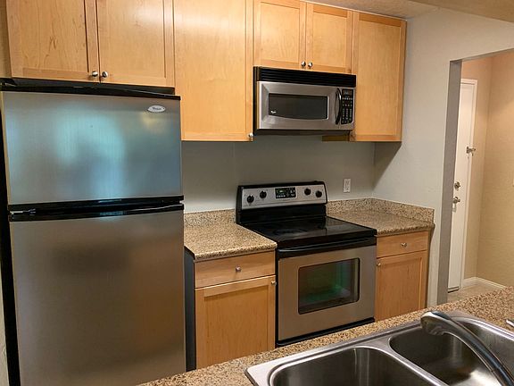 3rd image of 1087 Murrieta Blvd APT 232