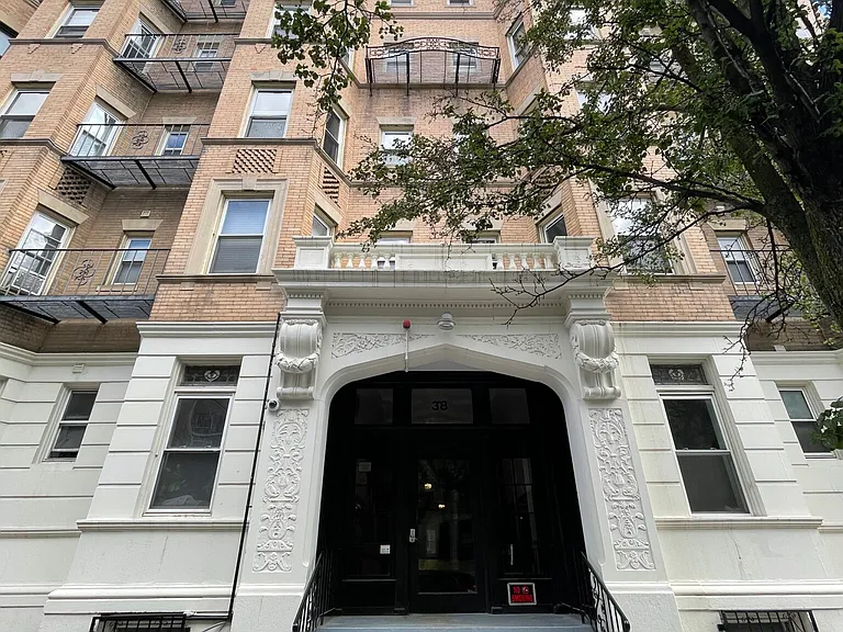 38 Hemenway St #33 — Photo 12