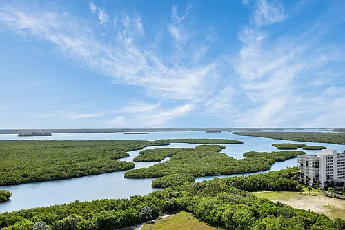 5049 N Highway A1A Photo 1