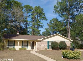 112 Cherryhill Dr, Daphne, AL 36526