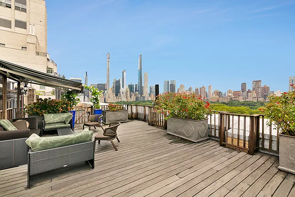 Sold by Compass | media 7