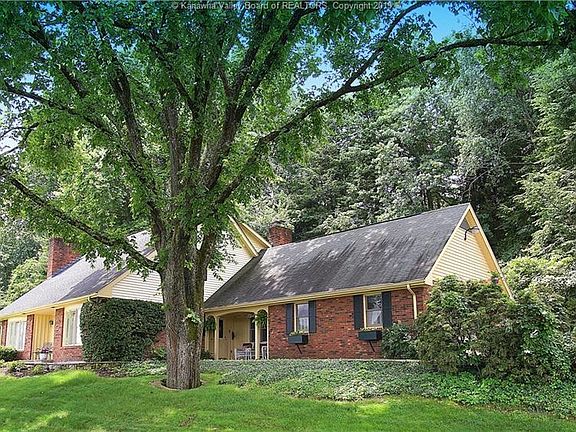 2nd image of 1 Bendcrest Pl