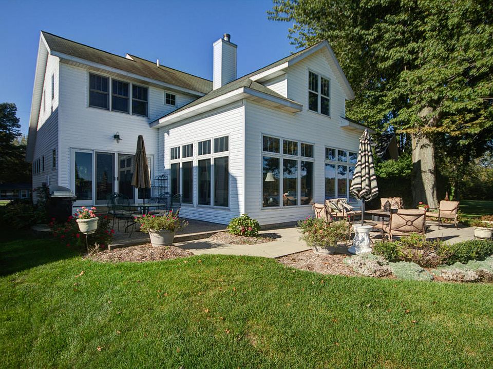 1st image of 2253 Recreation Dr