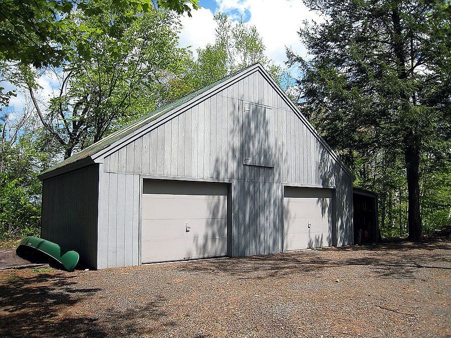 Large detached barn